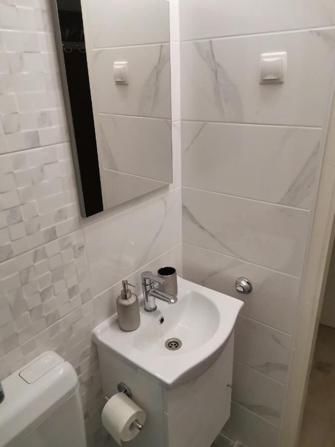 Apartmani Godinić Palit Zewnętrze zdjęcie