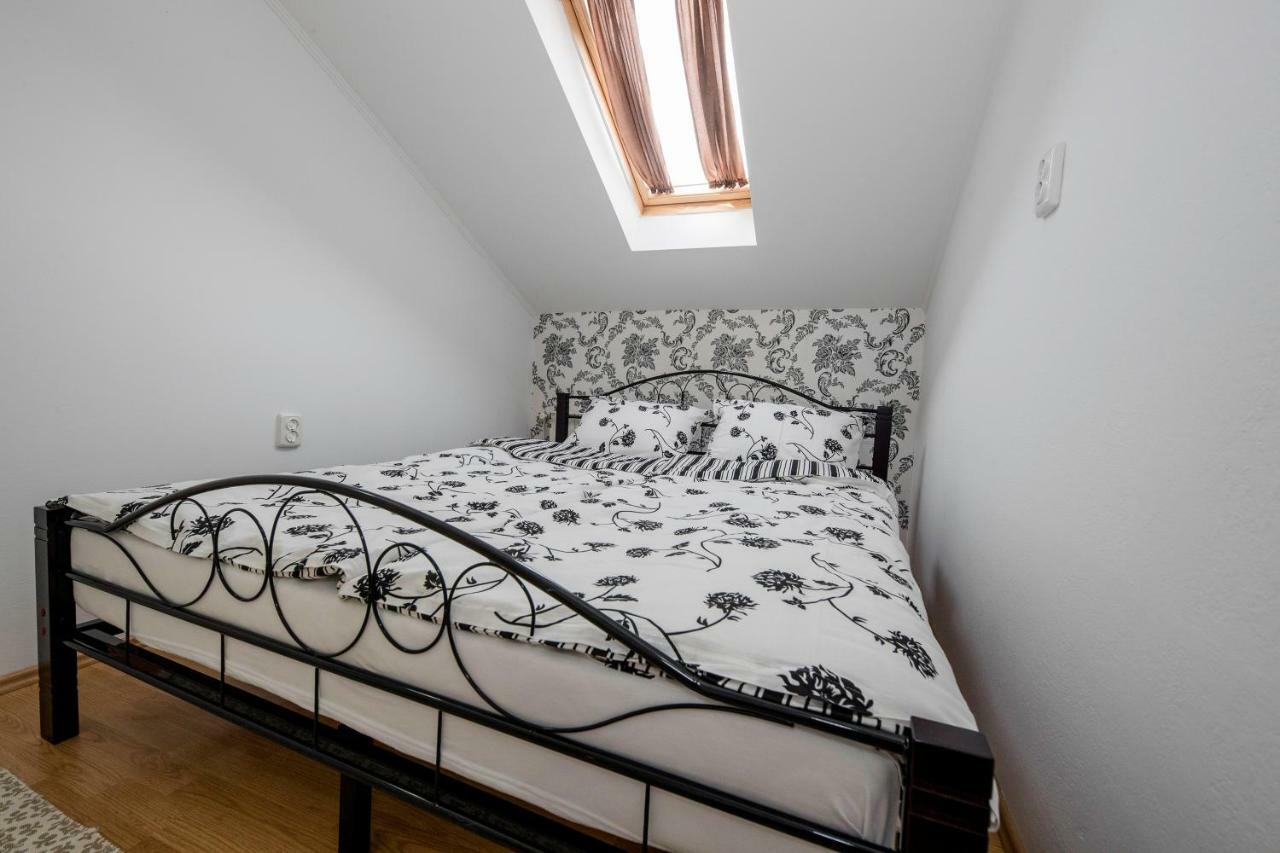 Apartmani Godinić Palit Zewnętrze zdjęcie